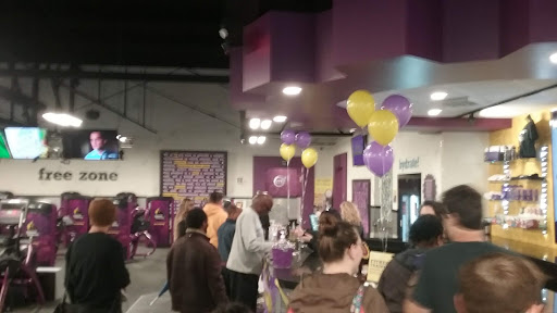 Shopping Mall «Sibley Plaza», reviews and photos, 2401 7th St W, St Paul, MN 55116, USA