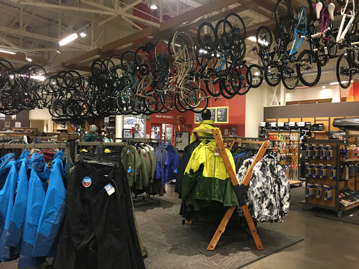 Camping Store «REI», reviews and photos, 2200 Bergen Town Center, Paramus, NJ 07652, USA