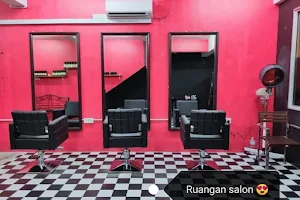 Salon Muslimah Muadzam Shah image