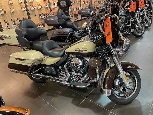 Harley-Davidson Dealer «Wild Prairie Harley-Davidson», reviews and photos, 12480 Plaza Dr, Eden Prairie, MN 55344, USA