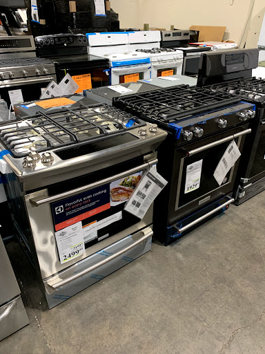 Appliance Store «BASCO Outlet Store», reviews and photos, 4670 NW St Helens Rd, Portland, OR 97210, USA
