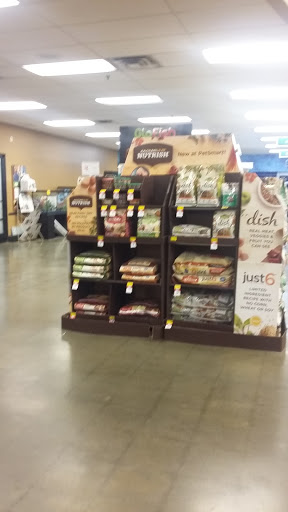 Pet Supply Store «PetSmart», reviews and photos, 15555 E 14th St, San Leandro, CA 94578, USA