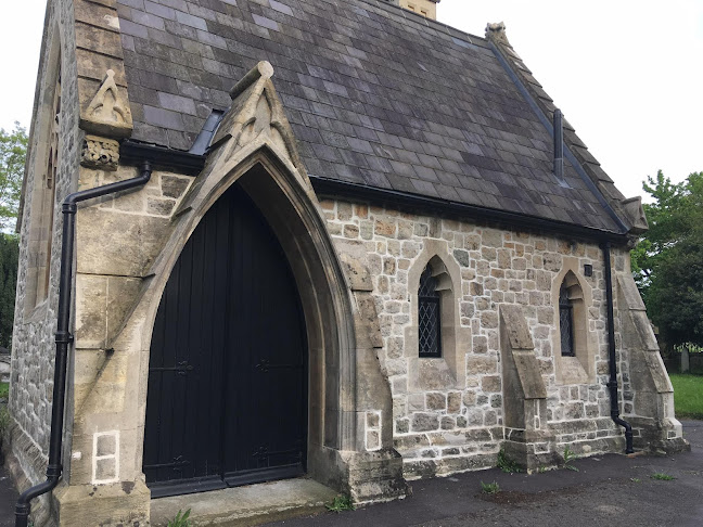 Putney Lower Common Cemetery Chapel - Church