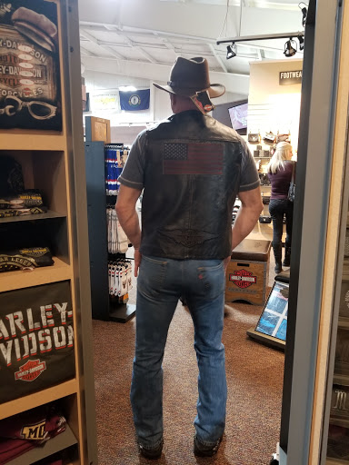 Motorcycle Dealer «Bluegrass Harley-Davidson», reviews and photos, 11701 Gateworth Way, Louisville, KY 40299, USA