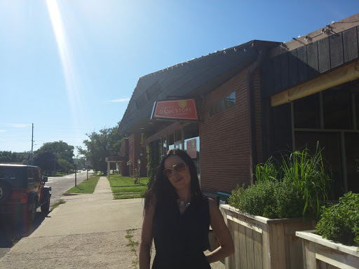 New American Restaurant «Justus Drugstore - A Restaurant», reviews and photos, 106 W Main St, Smithville, MO 64089, USA