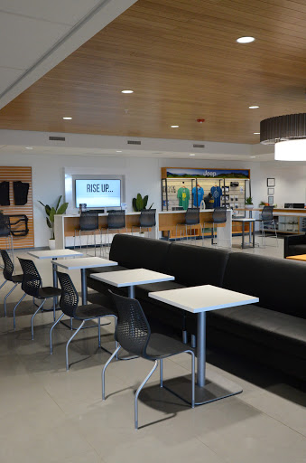 Car Dealer «Elgin Chrysler Dodge Jeep Ram», reviews and photos, 1010 E Chicago St, Elgin, IL 60120, USA