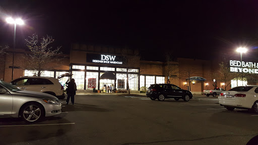 Shoe Store «DSW Designer Shoe Warehouse», reviews and photos, 520 E Waterfront Dr, Homestead, PA 15120, USA