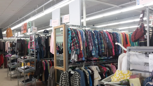 Thrift Store «Village Discount Outlet Store 06», reviews and photos, 2706 165th St, Hammond, IN 46323, USA