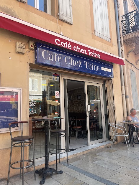 Café Chez Toine à Trets (Bouches-du-Rhône 13)