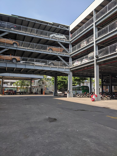 Center for Advanced parking service