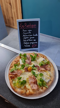 Pizza du Em pizzeria à Le Vernet-Chaméane - n°1