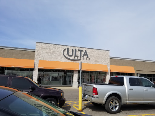 Cosmetics Store «Ulta Beauty», reviews and photos, 8325 E Twelve Mile Rd, Warren, MI 48093, USA