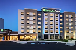 Holiday Inn Express Niagara-on-the-Lake, an IHG Hotel image