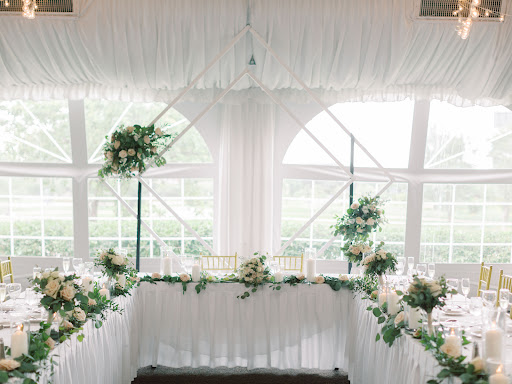 Florist «Carousel Flowers by Shamrock Garden Florist», reviews and photos, 527 S York St, Elmhurst, IL 60126, USA