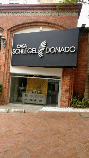 Casa schlegel Donado