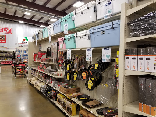 Farm Equipment Supplier «Tarwater Farm & Home Supply», reviews and photos, 4107 NW Topeka Blvd, Topeka, KS 66617, USA