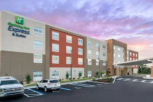 Holiday Inn Express & Suites Alachua - Gainesville Area, an IHG Hotel image