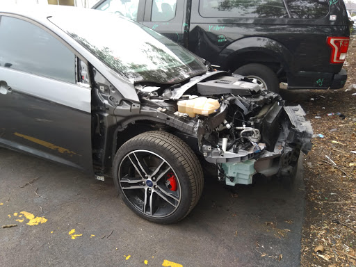 Auto Body Shop «Gerber Collision & Glass», reviews and photos, 2360 Ogden Ave, Downers Grove, IL 60515, USA