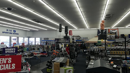 Sporting Goods Store «Big 5 Sporting Goods - Deer Valley», reviews and photos, 1919 W Bell Rd, Phoenix, AZ 85023, USA