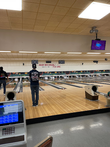 Bowling Alley «Sunset Bowl», reviews and photos, 2015 N Lewis Ave, Waukegan, IL 60087, USA