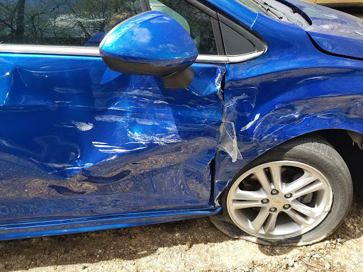 Auto Body Shop «Adams Auto Body and Service Center», reviews and photos, 1811 IL-120, McHenry, IL 60051, USA