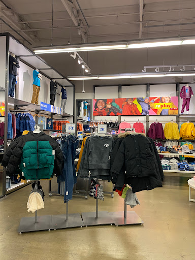 Clothing Store «Old Navy», reviews and photos, 3581 N Freeway Blvd, Sacramento, CA 95834, USA