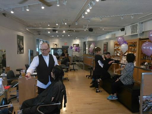 Hair Salon «Kenneth Wildes Hair Salon», reviews and photos, 9 Beacon Pl, Newton, MA 02459, USA