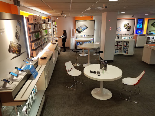 Cell Phone Store «AT&T», reviews and photos, 82 Wall St, New York, NY 10005, USA