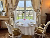 Atmosphère du Restaurant Alain Ducasse - Le Grand Contrôle à Versailles - n°4