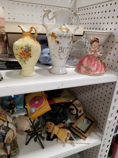 Thrift Store «Goodwill - Blaine: Ulysses Lane NE», reviews and photos, 11701 Ulysses Ln NE, Blaine, MN 55434, USA