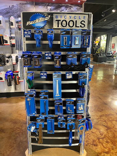 Bicycle Store «Trek Bicycle Store of West Phoenix», reviews and photos, 13085 W McDowell Rd, Avondale, AZ 85392, USA