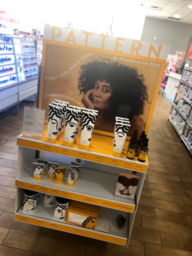 Hair Salon «Ulta Beauty», reviews and photos, 4115 N Harlem Ave, Norridge, IL 60706, USA