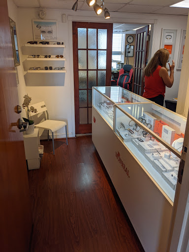 Optician «Eyewear Solutions», reviews and photos, 40 NE 1st Ave #704, Miami, FL 33132, USA