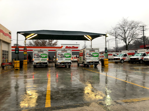 Truck Rental Agency «U-Haul Moving & Storage of Takoma Park», reviews and photos, 6889 New Hampshire Ave, Takoma Park, MD 20912, USA