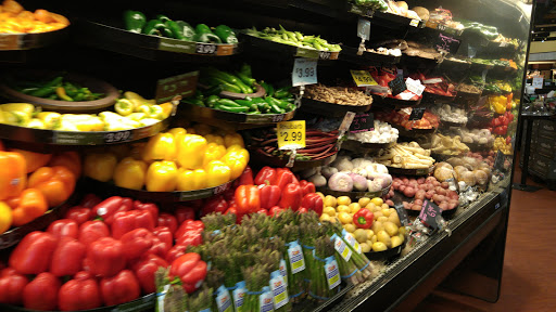 Grocery Store «Festival Foods», reviews and photos, 401 W 98th St, Bloomington, MN 55420, USA