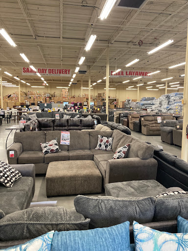 Furniture Store «American Freight Furniture and Mattress», reviews and photos, 3939 Forsyth Rd, Winter Park, FL 32792, USA