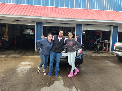 Car Dealer «6k & Under Auto Sales», reviews and photos, 1701 N Broadway, Lexington, KY 40505, USA