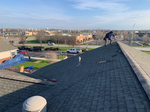 Roofing Contractor «Safeguard Construction Company, Inc.», reviews and photos, 2819 Village Green Dr, Aurora, IL 60504, USA