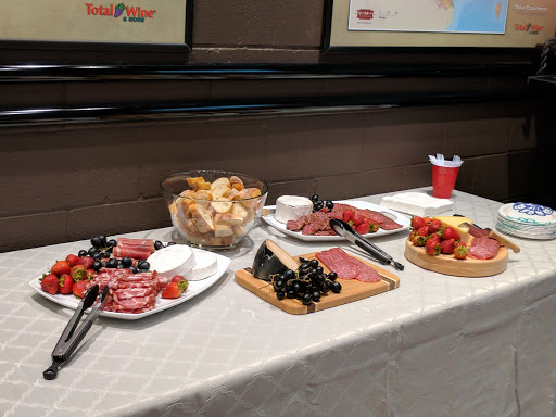 Wine Store «Total Wine & More», reviews and photos, 1010 N Rengstorff Ave, Mountain View, CA 94043, USA