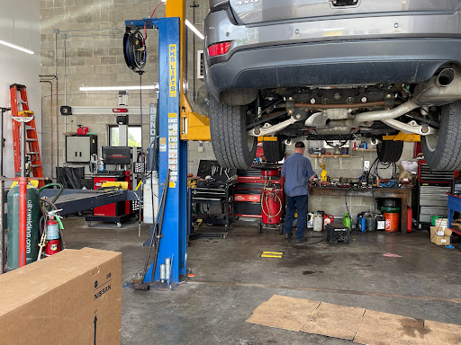 Auto Repair Shop «Altimate Auto Repair Inc.», reviews and photos, 1600 N Rand Rd, Arlington Heights, IL 60004, USA