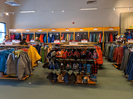 Clothing Store «L.L. Bean Outlet», reviews and photos, 31 Gusabel Ave, Nashua, NH 03063, USA