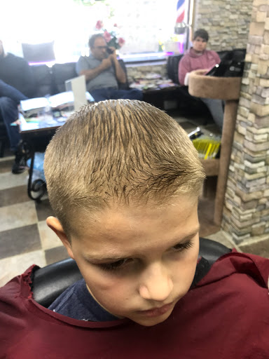 Barber Shop «New York Barber Shop», reviews and photos, 87 N Beverwyck Rd # B, Lake Hiawatha, NJ 07034, USA