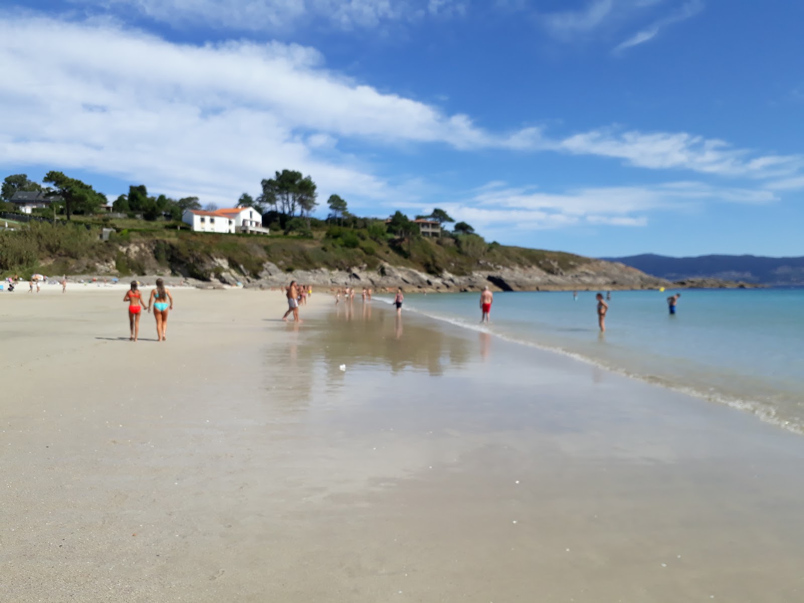 Canelas beach'in fotoğrafı çok temiz temizlik seviyesi ile