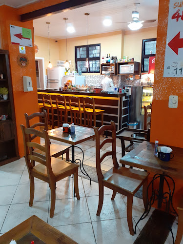Poa Runner Café - Cafeteria