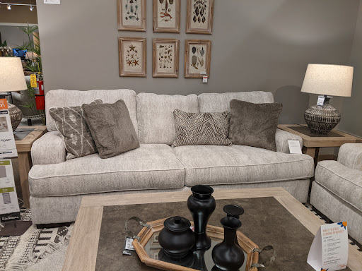 Furniture Store «Ashley HomeStore», reviews and photos, 4068 Commonwealth Ave, Eau Claire, WI 54701, USA