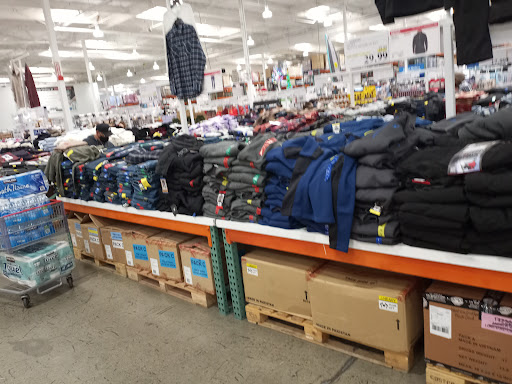 Warehouse store «Costco Wholesale», reviews and photos, 4500 W Shaw Ave, Fresno, CA 93722, USA
