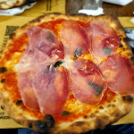 Photo n°2 de l'avis de Luca.o fait le 23/04/2023 à 08:48 sur le  Basta Poco à Latina