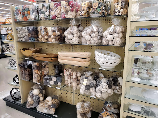 Craft Store «Hobby Lobby», reviews and photos, 255 W Roosevelt Rd, Lombard, IL 60148, USA