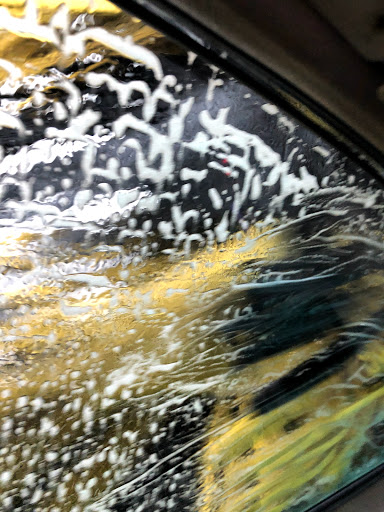 Car Wash «NASCAR Car Wash Elmwood Park», reviews and photos, 7525 W Grand Ave, Elmwood Park, IL 60707, USA