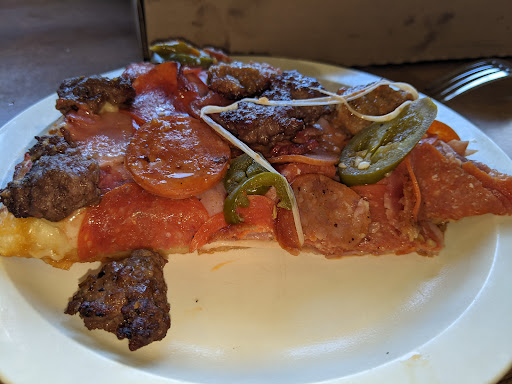 Pizza Restaurant «Flying Pie Pizzeria», reviews and photos, 16691 SE McLoughlin Blvd, Milwaukie, OR 97267, USA